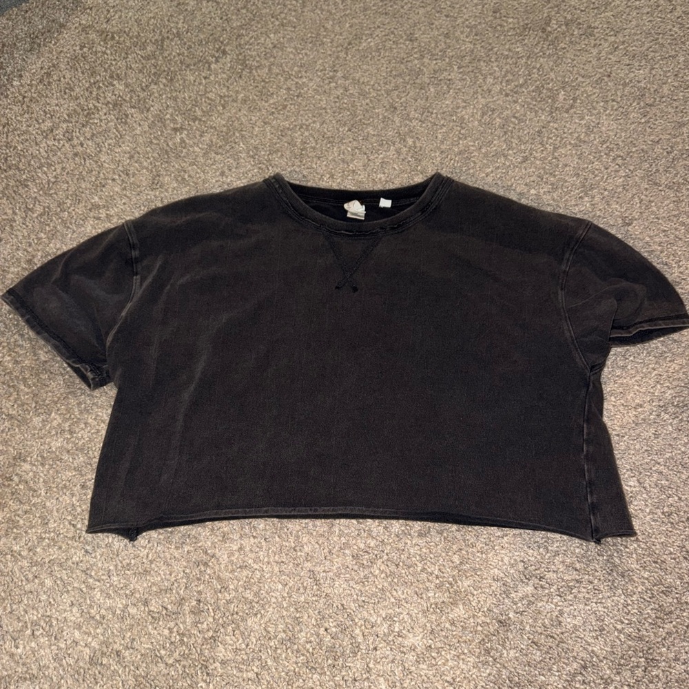 La Hearts Dark Grey Crop Top - M